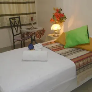 Guest house Hotel Jeshua Simmonds